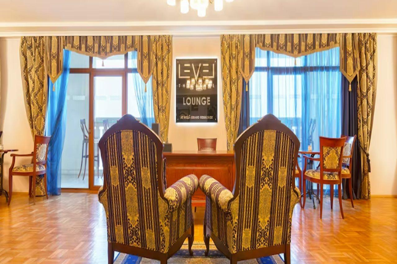 Melia Grand Hermitage All Inclusive Golden Sands Exterior foto Level 3 Lounge at Bole International Airport