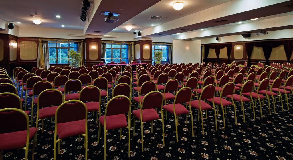 Melia Grand Hermitage All Inclusive Golden Sands Instalações foto The ballroom at the hotel