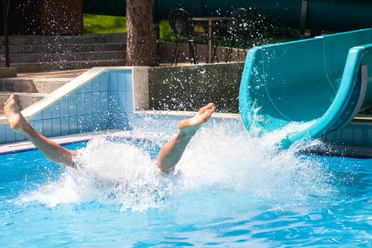 Melia Grand Hermitage All Inclusive Golden Sands Quarto foto A water slide